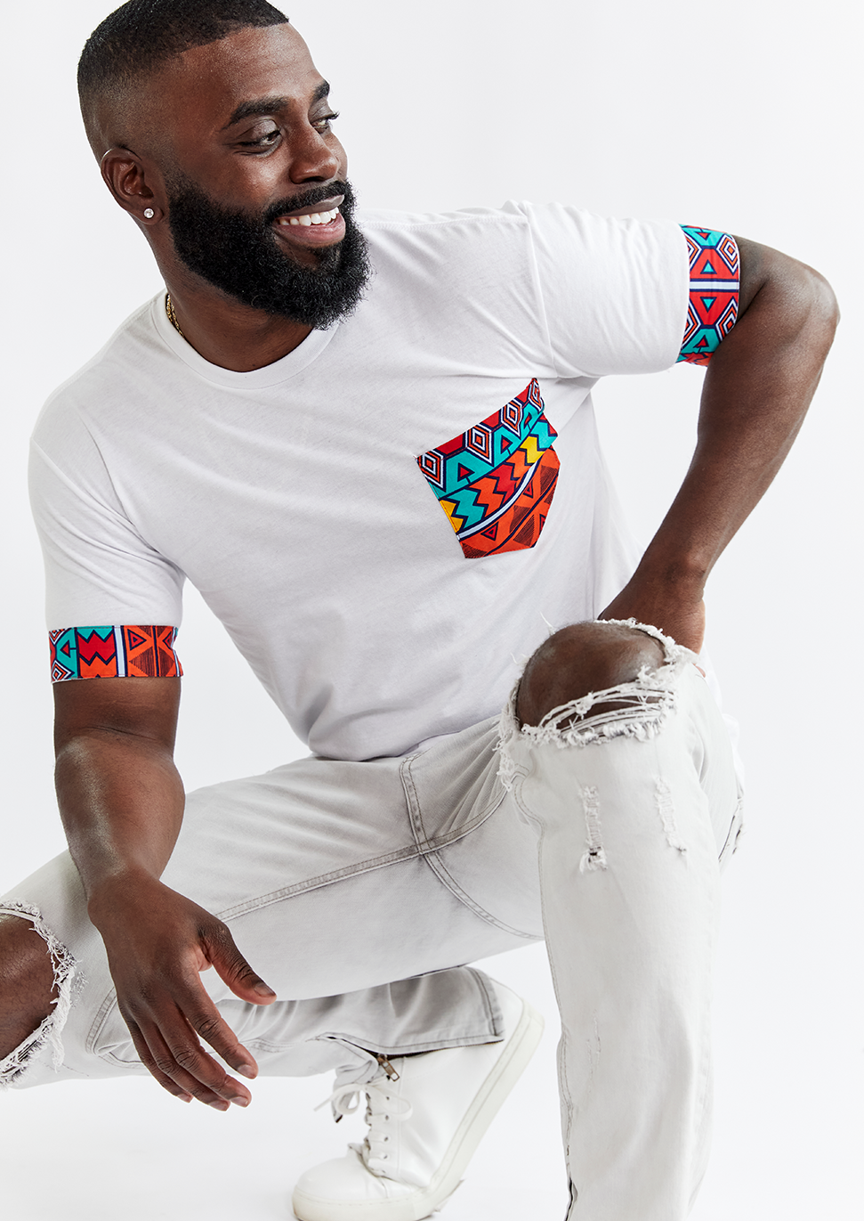 Seun Men's African Print T-Shirt with Pocket (White/Rainbow Tribal)
